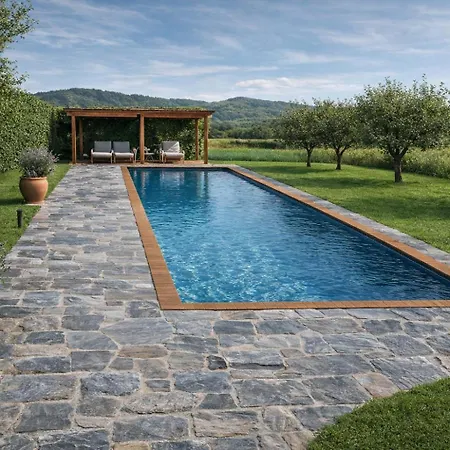 Fenice - Elegant Villa *